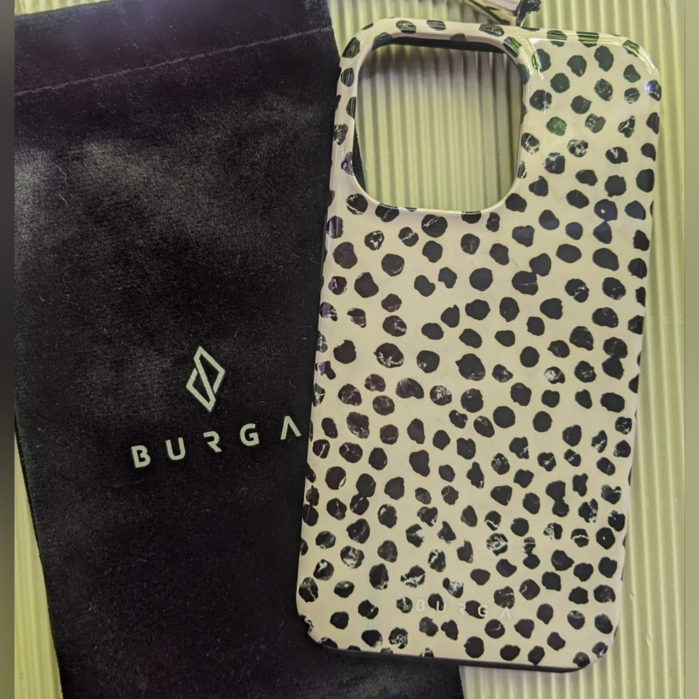 Burga Iphone 13 Pro case - Almond Latte (Tough)